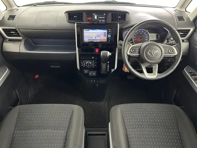 トヨタ ルーミー カスタムG－T 大阪府 2023(令5)年 2.4万km パールホワイトⅢ スマートアシスト/　・衝突回避支援ブレーキ機能/　・誤発進抑制制御機能/　・車線逸脱警報機能/　・先行者発信お知らせ機能/　・アダプティブクルーズコントロール/純正SDナビ/　Bluetooth/フルセグ/USB/CD/FM/AM/バックカメラ/両側パワースライドドア/レーダークルーズコントロール/LEDオートライト/フォグランプ/オートハイビーム/シートヒーター/純正１５インチアルミホイール/スマートキー/ビルトインETC