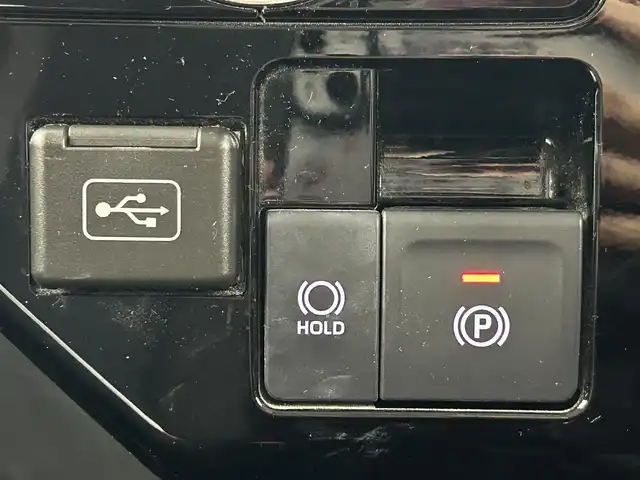 トヨタ ルーミー カスタムG－T 大阪府 2023(令5)年 2.4万km パールホワイトⅢ スマートアシスト/　・衝突回避支援ブレーキ機能/　・誤発進抑制制御機能/　・車線逸脱警報機能/　・先行者発信お知らせ機能/　・アダプティブクルーズコントロール/純正SDナビ/　Bluetooth/フルセグ/USB/CD/FM/AM/バックカメラ/両側パワースライドドア/レーダークルーズコントロール/LEDオートライト/フォグランプ/オートハイビーム/シートヒーター/純正１５インチアルミホイール/スマートキー/ビルトインETC