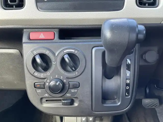 マツダ キャロル GL 長野県 2021(令3)年 2.8万km アーバンブラウン CDチェンジャー/純正フロアマット/フルフラットシート/布系シート/シートヒーターD+N席/純正13インチAW/コーナーセンサー後のみ/レーンキープアシスト/オートライト/ハロゲンヘッドライト/Wエアバック/衝突被害軽減システム/リモコンキー/冷房AC