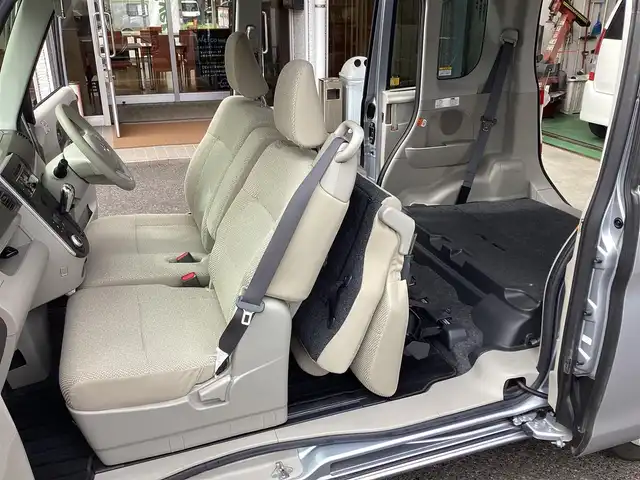 ダイハツ タント X スマートセレクション SA 鹿児島県 2014(平26)年 3.1万km ブライトシルバーメタリック 純正オーディオ　CD/AUX/FM/AM/純正フロアマット/純正ドアバイザー/プッシュスタート/片側パワースライドドア/イージークローザー/アイドリングストップ/コーナーセンサー/オートエアコン/スマートアシスト/　衝突軽減ブレーキ・横滑り防止装置/分割可倒式リアシート