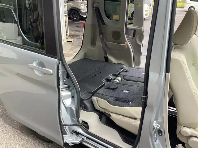 ダイハツ タント X スマートセレクション SA 鹿児島県 2014(平26)年 3.1万km ブライトシルバーメタリック 純正オーディオ　CD/AUX/FM/AM/純正フロアマット/純正ドアバイザー/プッシュスタート/片側パワースライドドア/イージークローザー/アイドリングストップ/コーナーセンサー/オートエアコン/スマートアシスト/　衝突軽減ブレーキ・横滑り防止装置/分割可倒式リアシート