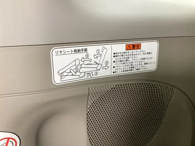 ダイハツ タント X スマートセレクション SA 鹿児島県 2014(平26)年 3.1万km ブライトシルバーメタリック 純正オーディオ　CD/AUX/FM/AM/純正フロアマット/純正ドアバイザー/プッシュスタート/片側パワースライドドア/イージークローザー/アイドリングストップ/コーナーセンサー/オートエアコン/スマートアシスト/　衝突軽減ブレーキ・横滑り防止装置/分割可倒式リアシート