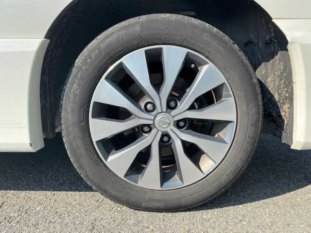 日産 セレナ ハイウェイスター G 兵庫県 2016(平28)年 12.6万km ブリリアントホワイトパール 2トーン 純正ナビ（AM/FM/BT/AUX)/・フルセグTV/アラウンドビューモニター/アイドリングストップ/追従付きクルーズコントロール/フリップダウンモニター/サンシェード/デジタルインナーミラー/パーキングアシスト/横滑り防止/衝突軽減システム/ビルトインETC/ウィークスルー/純正マット