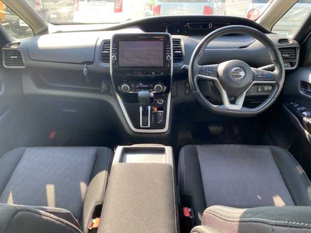 日産 セレナ ハイウェイスター G 兵庫県 2016(平28)年 12.6万km ブリリアントホワイトパール 2トーン 純正ナビ（AM/FM/BT/AUX)/・フルセグTV/アラウンドビューモニター/アイドリングストップ/追従付きクルーズコントロール/フリップダウンモニター/サンシェード/デジタルインナーミラー/パーキングアシスト/横滑り防止/衝突軽減システム/ビルトインETC/ウィークスルー/純正マット