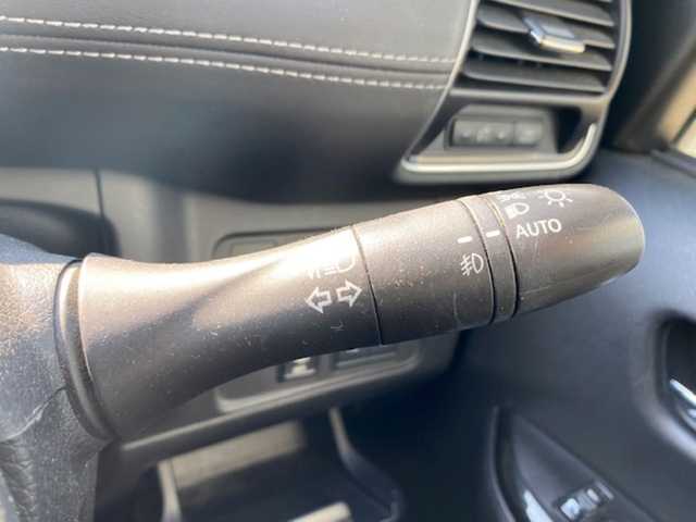 日産 セレナ ハイウェイスター G 兵庫県 2016(平28)年 12.6万km ブリリアントホワイトパール 2トーン 純正ナビ（AM/FM/BT/AUX)/・フルセグTV/アラウンドビューモニター/アイドリングストップ/追従付きクルーズコントロール/フリップダウンモニター/サンシェード/デジタルインナーミラー/パーキングアシスト/横滑り防止/衝突軽減システム/ビルトインETC/ウィークスルー/純正マット