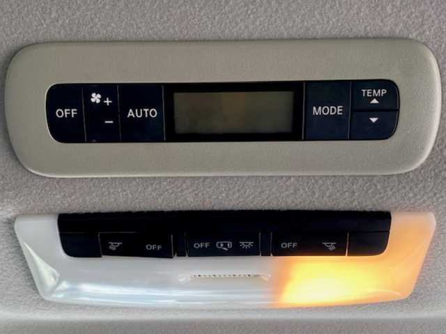 日産 セレナ ハイウェイスター G 兵庫県 2016(平28)年 12.6万km ブリリアントホワイトパール 2トーン 純正ナビ（AM/FM/BT/AUX)/・フルセグTV/アラウンドビューモニター/アイドリングストップ/追従付きクルーズコントロール/フリップダウンモニター/サンシェード/デジタルインナーミラー/パーキングアシスト/横滑り防止/衝突軽減システム/ビルトインETC/ウィークスルー/純正マット