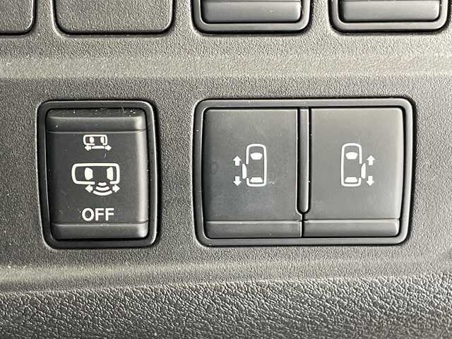 日産 セレナ e－パワー ハイウェイスター V 愛知県 2020(令2)年 5.2万km アズライトブルー プロパイロット/純正10型ナビ　SDカードなし/フリップダウンモニター/全方位カメラ/両側パワースライドドア/シートヒーター/インテリジェントミラー/バックカメラ/コーナーセンサー/純正アルミホイール/ブラインドスポットモニター/LEDヘッドライト/ステアリングヒーター/リアオートエアコン/オートマチックハイビーム/ドライブレコーダー/ETC/衝突軽減システム/フルセグ/CD DVD/Bluetooth/ステアリングスイッチ/スマートキー/プッシュスタート