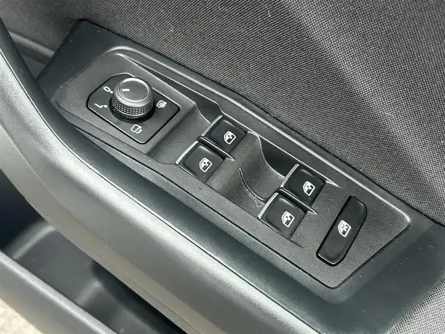 フォルクスワーゲン ＶＷ Ｔ－ロック TDI スポーツ 茨城県 2020(令2)年 3.5万km ピュアホワイト ワンオーナー/前後ドラレコ/パドルシフト/アクティブインフォディスプレイ/ブラックルーフ/DiscoverProナビ（SSD)/　CD/DVD/フルセグTV/BT/AppleCarPlay/キーレスアクセス/アンビエントライト（レッド）/ACC/パークディスタンスコントロール