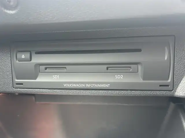 フォルクスワーゲン ＶＷ Ｔ－ロック TDI スポーツ 茨城県 2020(令2)年 3.5万km ピュアホワイト ワンオーナー/前後ドラレコ/パドルシフト/アクティブインフォディスプレイ/ブラックルーフ/DiscoverProナビ（SSD)/　CD/DVD/フルセグTV/BT/AppleCarPlay/キーレスアクセス/アンビエントライト（レッド）/ACC/パークディスタンスコントロール