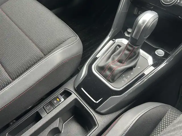 フォルクスワーゲン ＶＷ Ｔ－ロック TDI スポーツ 茨城県 2020(令2)年 3.5万km ピュアホワイト ワンオーナー/前後ドラレコ/パドルシフト/アクティブインフォディスプレイ/ブラックルーフ/DiscoverProナビ（SSD)/　CD/DVD/フルセグTV/BT/AppleCarPlay/キーレスアクセス/アンビエントライト（レッド）/ACC/パークディスタンスコントロール