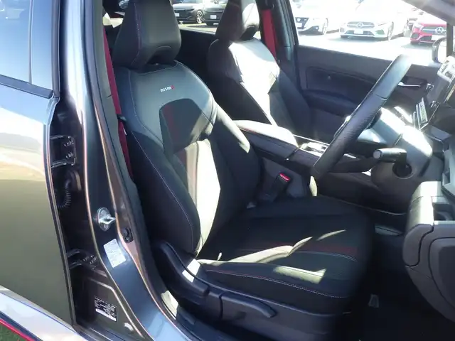 日産 オーラ ニスモ 千葉県 2023(令5)年 4.6万km ダークメタルグレー/スーパーブラック2トーン エマージェンシーブレーキ/プロパイロット/インテリジェントクルーズコントロール/インテリジェントルームミラー/純正コネクトナビ/地デジTV/【Bluetooth接続】/アラウンドビューモニター/ワイヤレス充電/革巻きステアリング/ステアリングスイッチ/前席シートヒーター/ETC（2.0）/LEDヘッドライト/フォグライト/ウインカーミラー/コーナーセンサー/純正17インチアルミホイル/サイド/カーテンエアバッグ/インテリジェントキー