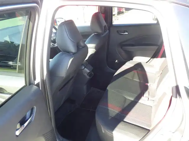 日産 オーラ ニスモ 千葉県 2023(令5)年 4.6万km ダークメタルグレー/スーパーブラック2トーン エマージェンシーブレーキ/プロパイロット/インテリジェントクルーズコントロール/インテリジェントルームミラー/純正コネクトナビ/地デジTV/【Bluetooth接続】/アラウンドビューモニター/ワイヤレス充電/革巻きステアリング/ステアリングスイッチ/前席シートヒーター/ETC（2.0）/LEDヘッドライト/フォグライト/ウインカーミラー/コーナーセンサー/純正17インチアルミホイル/サイド/カーテンエアバッグ/インテリジェントキー