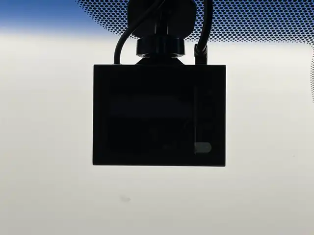 三菱 デリカＤ：５ ジャスパー 岡山県 2021(令3)年 4.3万km エメラルドブラックパール/アイガーグレーメタリック アルパイン１１インチナビ/【Bluetooth/フルセグTV/CD/DVD/HDMI/USB】/社外10.1フリップダウンモニター/全方位カメラ/衝突軽減ブレーキ/100V電源/追従型クルーズコントロール/両側パワースライドドア/社外ドライブレコーダー（前後）/ブラインドスポットモニター/ＬＥＤヘッドライト/オートハイビーム/フォグランプ/ビルトインＥＴＣ/オートブレーキホールド/パドルシフト/純正フロアマット