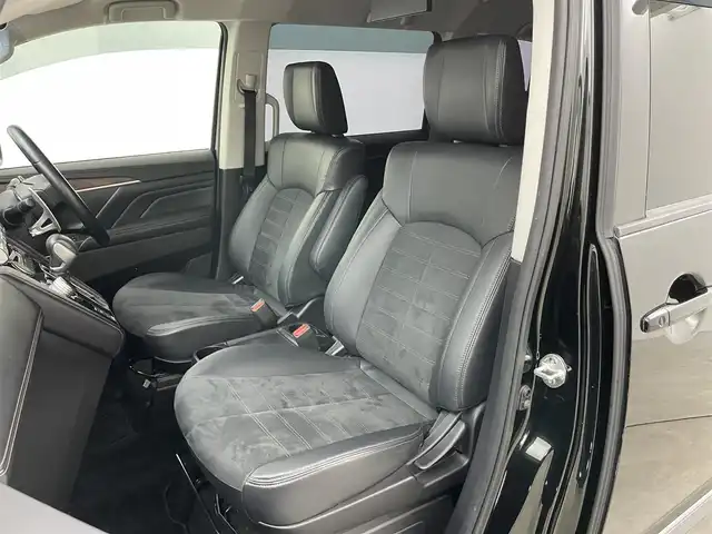 三菱 デリカＤ：５ ジャスパー 岡山県 2021(令3)年 4.3万km エメラルドブラックパール/アイガーグレーメタリック アルパイン１１インチナビ/【Bluetooth/フルセグTV/CD/DVD/HDMI/USB】/社外10.1フリップダウンモニター/全方位カメラ/衝突軽減ブレーキ/100V電源/追従型クルーズコントロール/両側パワースライドドア/社外ドライブレコーダー（前後）/ブラインドスポットモニター/ＬＥＤヘッドライト/オートハイビーム/フォグランプ/ビルトインＥＴＣ/オートブレーキホールド/パドルシフト/純正フロアマット