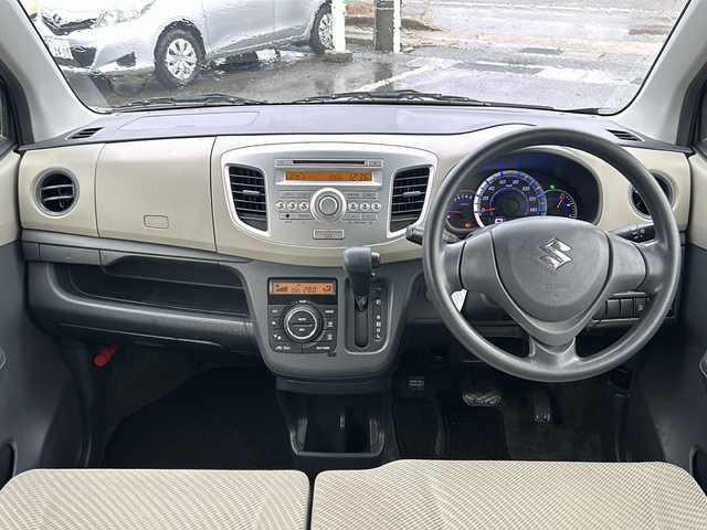 スズキ ワゴンＲ FX 石川県 2013(平25)年 6.8万km ブルーイッシュブラックパール3 CD/DVD・AUX/FM/AM/アイドリングストップ/電格ミラー/オートウィンドウ/オートエアコン/社外フロアマット/純正ドアバイザー/ハロゲンライト/スマートキー