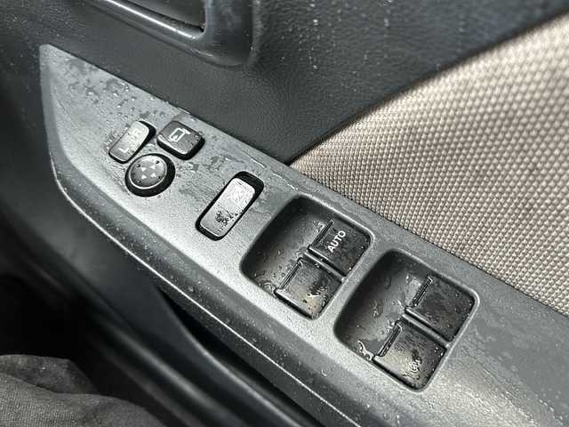 スズキ ワゴンＲ FX 石川県 2013(平25)年 6.8万km ブルーイッシュブラックパール3 CD/DVD・AUX/FM/AM/アイドリングストップ/電格ミラー/オートウィンドウ/オートエアコン/社外フロアマット/純正ドアバイザー/ハロゲンライト/スマートキー