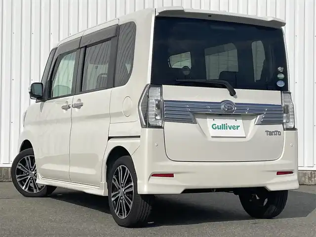 ダイハツ タント カスタム RS トップED SA Ⅲ 福岡県 2017(平29)年 6.8万km パールホワイトⅢ スマートアシストIII/衝突軽減/レーンアシスト/オートハイビーム/コーナーセンサー/純正ナビ（ＮＭＺＫ－Ｗ６７Ｄ）/フルセグTV/CD/DVD/BT/SD/AM/FM/バックカメラ/両側パワースライドドア/シートヒーター/ＬＥＤオートライト/純正アルミ/ステアリングリモコン/ＥＴＣ/アイドリングストップ/スマートキー/プッシュスタート