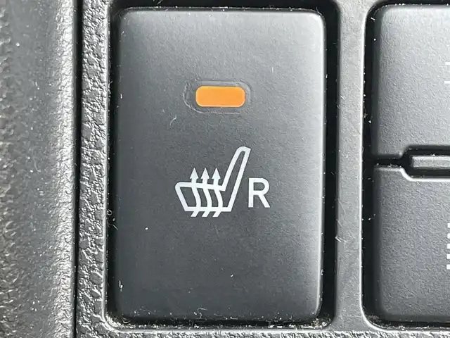 ダイハツ タント カスタム RS トップED SA Ⅲ 福岡県 2017(平29)年 6.8万km パールホワイトⅢ スマートアシストIII/衝突軽減/レーンアシスト/オートハイビーム/コーナーセンサー/純正ナビ（ＮＭＺＫ－Ｗ６７Ｄ）/フルセグTV/CD/DVD/BT/SD/AM/FM/バックカメラ/両側パワースライドドア/シートヒーター/ＬＥＤオートライト/純正アルミ/ステアリングリモコン/ＥＴＣ/アイドリングストップ/スマートキー/プッシュスタート