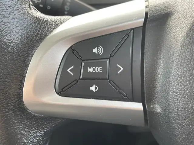 ダイハツ タント カスタム RS トップED SA Ⅲ 福岡県 2017(平29)年 6.8万km パールホワイトⅢ スマートアシストIII/衝突軽減/レーンアシスト/オートハイビーム/コーナーセンサー/純正ナビ（ＮＭＺＫ－Ｗ６７Ｄ）/フルセグTV/CD/DVD/BT/SD/AM/FM/バックカメラ/両側パワースライドドア/シートヒーター/ＬＥＤオートライト/純正アルミ/ステアリングリモコン/ＥＴＣ/アイドリングストップ/スマートキー/プッシュスタート