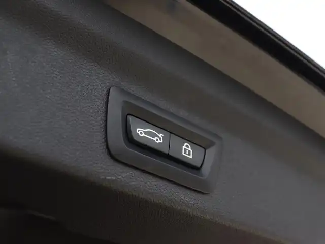 ＭＩＮＩ ミニ クロスオーバー クーパー D 長野県 2020(令2)年 4.7万km 黒 ペッパーＰＫＧ　/純正ナビ　/バックカメラ　/ＡＣＣ　/衝突軽減ブレーキ　/コンフォートアクセス　/パークディスタンスＣ　/ＭＩＮＩエキサイトメント／ライトＰＫＧ　/パワーバックドア　/ＬＥＤライト　/ＯＰ１８ＡＷ