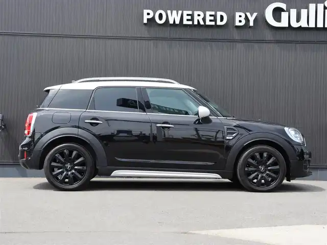 ＭＩＮＩ ミニ クロスオーバー クーパー D 長野県 2020(令2)年 4.7万km 黒 ペッパーＰＫＧ　/純正ナビ　/バックカメラ　/ＡＣＣ　/衝突軽減ブレーキ　/コンフォートアクセス　/パークディスタンスＣ　/ＭＩＮＩエキサイトメント／ライトＰＫＧ　/パワーバックドア　/ＬＥＤライト　/ＯＰ１８ＡＷ