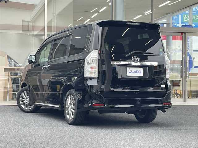 トヨタ ヴォクシー ZS 煌Ⅲ 岐阜県 2012(平24)年 11.2万km ブラック (株)IDOMが運営する【じしゃロン多治見店】の自社ローン専用車両になります。こちらは現金またはオートローンご利用時の価格です。自社ローンご希望の方は別途その旨お申付け下さい。/ALPINE８インチナビ/　（Bluetooth/DVD/フルセグ）/両側パワースライドドア/バックカメラ/ETC/オートライト/フォグランプ/ステアリングリモコン/パドルシフト