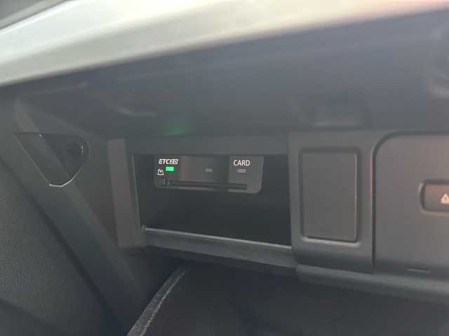 アウディ Ｑ５ 45TFSIクワトロ スポーツ 福岡県 2020(令2)年 1.7万km デイトナグレーパールエフェクト ワンオーナー/純正ナビ/（AM/FM/CD/DVD/SD×2/USB×2/SIMカード/AUX/Bluetooth/ワンセグTV）/クルーズコントロール/横滑り防止/アイドリングストップ/パーキングアシスト/ダウンヒルコントロール/パドルシフト/ハンズフリー/ETC2.0/ドライブレコーダー（前後、SDカード無し）/シートヒーター（運転席/助手席/後部座席）/純正アルミホイール/純正フロアマット/プッシュスタート/オートライト/フォグランプ/電格ミラー/スペアキー×１/保証書/取扱説明書