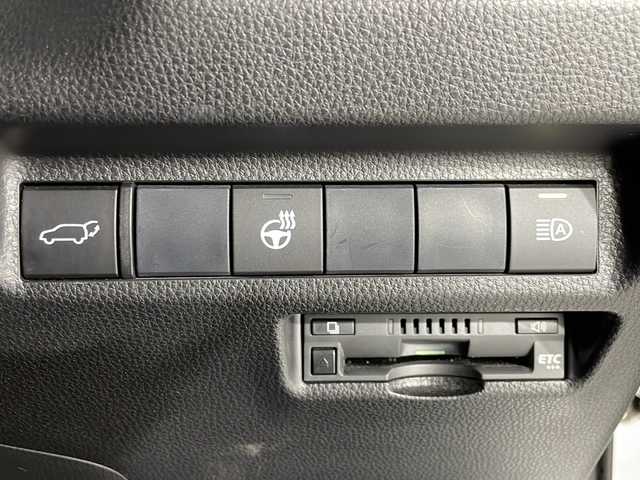 トヨタ ＲＡＶ４ G 福岡県 2020(令2)年 4.8万km ホワイトパールクリスタルシャイン ・純正ナビ/・CD/DVD/・Bluetooth/・フルセグTV/・ラジオ/・Bカメラ/・ビルトインETC/・純正前方ドラレコ/・社外フロアマット/・LEDヘッドライト/・シートヒーター/・ステアリングヒーター