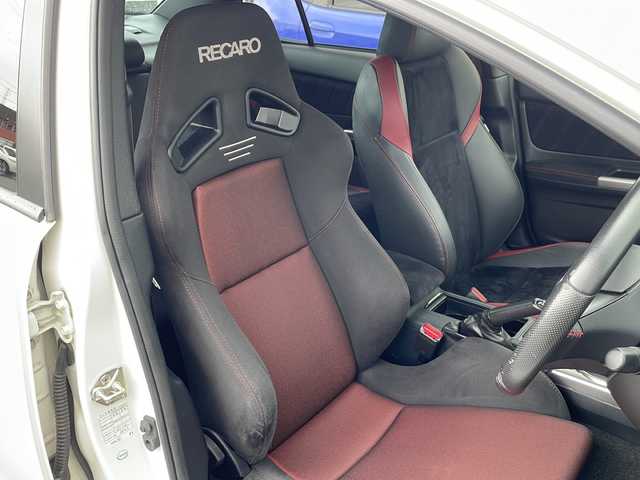 スバル ＷＲＸ ＳＴＩ STI 三重県 2016(平28)年 5.1万km クリスタルホワイトP 社外フローティングディスプレイオーディオ/6速MT/STi専用18インチAW/D席RECAROシート/レッドステッチ革巻きステアリング/LEDアクセサリーライナー/合皮スエードコンビシート/電動格納ミラー/禁煙車