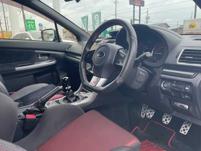 スバル ＷＲＸ ＳＴＩ STI 三重県 2016(平28)年 5.1万km クリスタルホワイトP 社外フローティングディスプレイオーディオ/6速MT/STi専用18インチAW/D席RECAROシート/レッドステッチ革巻きステアリング/LEDアクセサリーライナー/合皮スエードコンビシート/電動格納ミラー