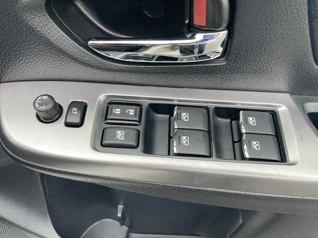 スバル ＷＲＸ ＳＴＩ STI 三重県 2016(平28)年 5.1万km クリスタルホワイトP 社外フローティングディスプレイオーディオ/6速MT/STi専用18インチAW/D席RECAROシート/レッドステッチ革巻きステアリング/LEDアクセサリーライナー/合皮スエードコンビシート/電動格納ミラー
