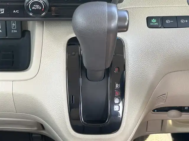 ホンダ Ｎ ＢＯＸ G L ホンダセンシング 兵庫県 2018(平30)年 3.7万km ルナシルバーM 純正8インチナビ/BT/フルセグ/純正前ドラレコ/ビルトインETC/追従クルーズコントロール/USB端子/両側パワースライドドア/LEDヘッドライト/フルフラット/スペアキー/ベンチシート/横滑り防止装置/ABS/純正フロアマット