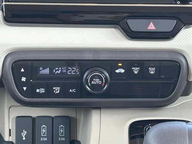 ホンダ Ｎ ＢＯＸ G L ホンダセンシング 兵庫県 2018(平30)年 3.7万km ルナシルバーM 純正8インチナビ/BT/フルセグ/純正前ドラレコ/ビルトインETC/追従クルーズコントロール/USB端子/両側パワースライドドア/LEDヘッドライト/フルフラット/スペアキー/ベンチシート/横滑り防止装置/ABS/純正フロアマット
