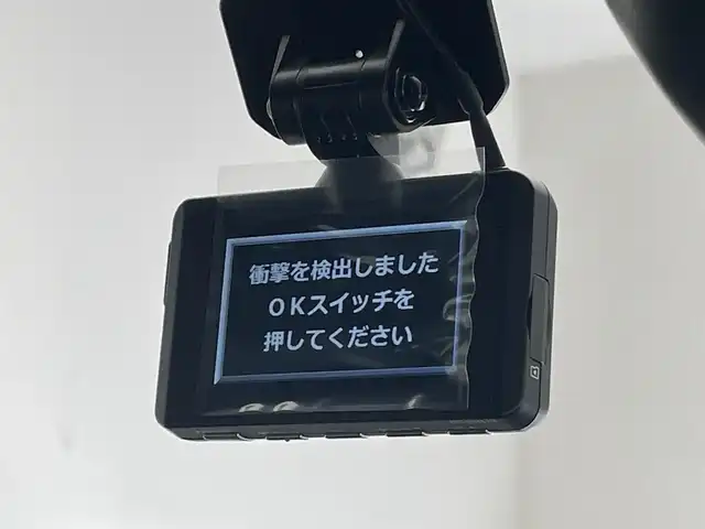 ダイハツ タント カスタム RS 愛知県 2022(令4)年 1.7万km ブラックマイカメタリック 社外７型ナビ　フルセグＴＶ　Ｂｌｕｅｔｏｏｔｈ　ＥＴＣ　バックカメラ　両側パワースライドドア　ＬＥＤヘッドライト　スマートキー　シートヒーター　スマートアシストIII　衝突軽減　コーナーセンサー　禁煙車
