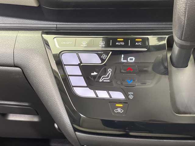 日産 デイズ X 栃木県 2021(令3)年 2.4万km ブラック 純正ナビ(MJ119D-W)/(フルセグTV・Bluetooth・CD・SD・AUX)/バックカメラ/エマージェンシーブレーキ/車線逸脱防止/前後コーナーセンサー/前方ドライブレコーダー/アイドリングストップ/オートライト/純正アルミホイール/純正フロアマット/ドアバイザー/ETC/スマートキー/取扱説明書/保証書