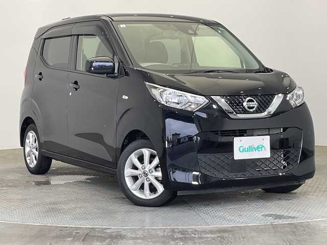 日産 デイズ X 栃木県 2021(令3)年 2.4万km ブラック 純正ナビ(MJ119D-W)/(フルセグTV・Bluetooth・CD・SD・AUX)/バックカメラ/エマージェンシーブレーキ/車線逸脱防止/前後コーナーセンサー/前方ドライブレコーダー/アイドリングストップ/オートライト/純正アルミホイール/純正フロアマット/ドアバイザー/ETC/スマートキー/取扱説明書/保証書