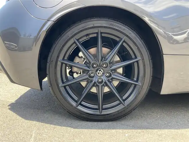 トヨタ ＧＲ８６ RZ 静岡県 2022(令4)年 5.6万km マグネタイトグレーメタリック Toyota Safety Sense/純正9インチナビ(NSZT-Y68T)/　AM FM CD DVD Bluetooth USB HDMI SDREC/ETC/LEDオートヘッドランプ/レーダークルーズコントロール/リアクリアランスソナー/ハーフレザーシート/シートヒーター(前席)/純正18インチアルミホイール/スマートキー＆プッシュスタート/パドルシフト/フルセグTV/バックモニター