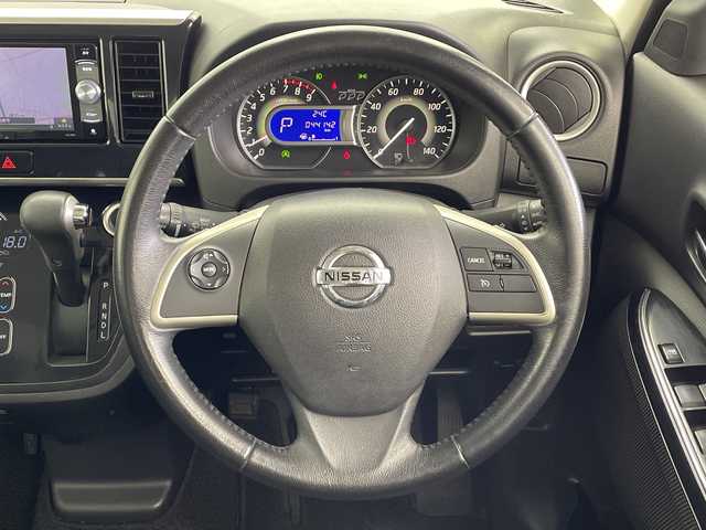 日産 デイズ ルークス ハイウェイスター Gターボ 愛知県 2018(平30)年 4.5万km ホワイトパール 純正ナビTV/BT/DVD/フルセグTV/インテリジェントエマージェンシーブレーキ/車線逸脱警報/踏み間違い衝突防止アシスト/寒冷地仕様車/アラウンドビューモニター/両側パワースライドドア/LEDヘッドライト/クルーズコントロール/純正15インチアルミ/プッシュスタート/スマートキー/取扱説明書/保証書