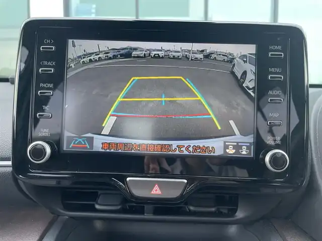 トヨタ ヤリスクロス Z 香川県 2022(令4)年 2.3万km プラチナホワイトパールマイカ 登録時走行距離：22617km/純正9型ディスプレイオーディオ/　BT接続 フルセグTV/バックカメラ/プリクラッシュセーフティシステム/レーンキープアシスト/レーダークルーズコントロール/クリアランスソナー/オートハイビーム/LEDヘッドライト/オートライト/オートホールド機能付き電子パーキングブレーキ/ビルトインETC/ドライブレコーダー/レーダー探知機/ハーフレザーシート/シートヒーター/革巻きステアリング/ステアリングヒーター/プッシュスタート/スマートキー/スペアキー