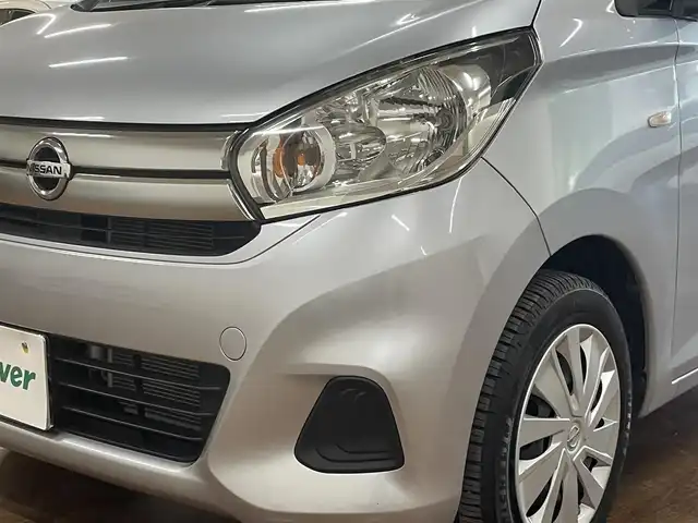 日産 デイズ S 道央・札幌 2017(平29)年 1.9万km クールシルバー ワンオーナー/4WD/衝突軽減ブレーキ/横滑り防止/アイドリングストップ/ヘッドライトレベライザー/シートヒーター/前後ドラレコ/社外HDDナビ/CD/MS/AUX/AM/FM/純正フロアマット/純正ドアバイザー/スペアキー/保証書/取扱説明書/スタッドレスセット積込み/　（155/65/14 2017年製5mm）