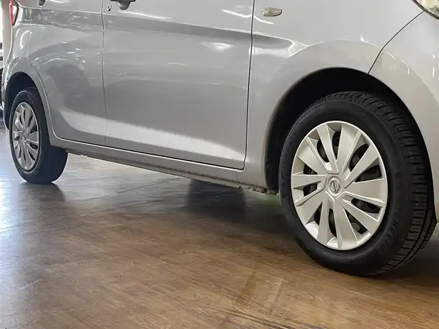 日産 デイズ S 道央・札幌 2017(平29)年 1.9万km クールシルバー ワンオーナー/4WD/衝突軽減ブレーキ/横滑り防止/アイドリングストップ/ヘッドライトレベライザー/シートヒーター/前後ドラレコ/社外HDDナビ/CD/MS/AUX/AM/FM/純正フロアマット/純正ドアバイザー/スペアキー/保証書/取扱説明書/スタッドレスセット積込み/　（155/65/14 2017年製5mm）
