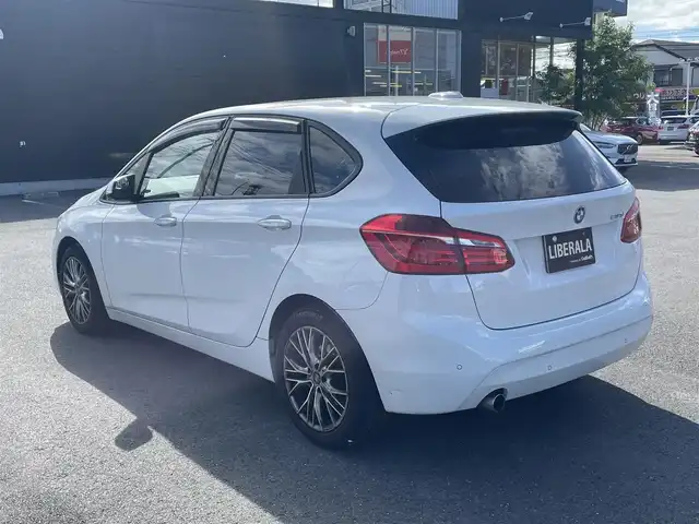 ＢＭＷ ２１８ｄ アクティブツアラー 埼玉県 2017(平29)年 5万km 白 純正HDDナビ/(Biuetooth/USB/CD/DVD/AUX)/バックカメラ/インテリジェントセーフティー/シートヒーター/コンフォートアクセス/社外17インチアルミホイール/電動リアゲート/レーンキープ/コーナーセンサー/パークアシスト/ミラーETC/LEDヘッドライト