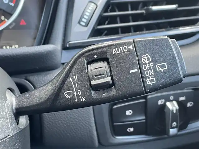 ＢＭＷ ２１８ｄ アクティブツアラー 埼玉県 2017(平29)年 5万km 白 純正HDDナビ/(Biuetooth/USB/CD/DVD/AUX)/バックカメラ/インテリジェントセーフティー/シートヒーター/コンフォートアクセス/社外17インチアルミホイール/電動リアゲート/レーンキープ/コーナーセンサー/パークアシスト/ミラーETC/LEDヘッドライト