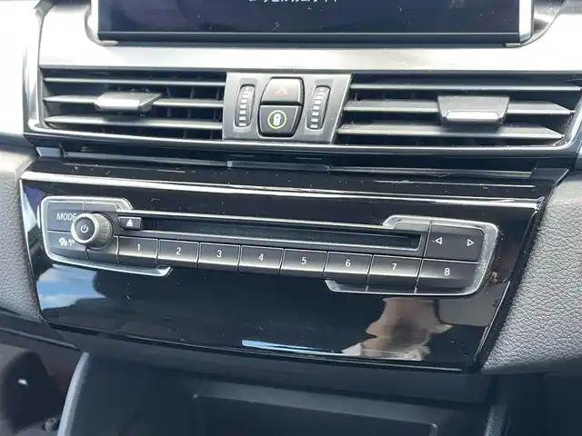 ＢＭＷ ２１８ｄ アクティブツアラー 埼玉県 2017(平29)年 5万km 白 純正HDDナビ/(Biuetooth/USB/CD/DVD/AUX)/バックカメラ/インテリジェントセーフティー/シートヒーター/コンフォートアクセス/社外17インチアルミホイール/電動リアゲート/レーンキープ/コーナーセンサー/パークアシスト/ミラーETC/LEDヘッドライト