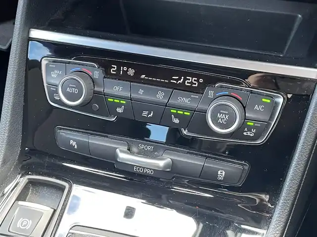 ＢＭＷ ２１８ｄ アクティブツアラー 埼玉県 2017(平29)年 5万km 白 純正HDDナビ/(Biuetooth/USB/CD/DVD/AUX)/バックカメラ/インテリジェントセーフティー/シートヒーター/コンフォートアクセス/社外17インチアルミホイール/電動リアゲート/レーンキープ/コーナーセンサー/パークアシスト/ミラーETC/LEDヘッドライト