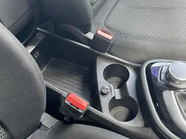 ＢＭＷ ２１８ｄ アクティブツアラー 埼玉県 2017(平29)年 5万km 白 純正HDDナビ/(Biuetooth/USB/CD/DVD/AUX)/バックカメラ/インテリジェントセーフティー/シートヒーター/コンフォートアクセス/社外17インチアルミホイール/電動リアゲート/レーンキープ/コーナーセンサー/パークアシスト/ミラーETC/LEDヘッドライト