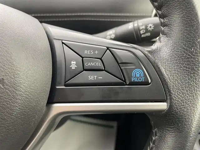 日産 セレナ ハイウェイスター Vセレクション 宮城県 2017(平29)年 5.4万km マルーンレッド 2トーン 両側パワースライドドア/ハンズフリースライドドア/純正9型ナビ/(AM/FM/iPod/SD/TV/USB/BT/AUX/HDMI/CD/DVD)/フリップダウンモニター/全方位カメラ/ETC/前方ドライブレコーダー/デジタルインナーミラー/プロパイロット/レーダークルーズコントロール/プッシュスタート/スマートキー/スペアキー/オートライト/LEDヘッドライト/フォグランプ/ドアバイザー/純正フロアマット/純正16インチアルミホイール