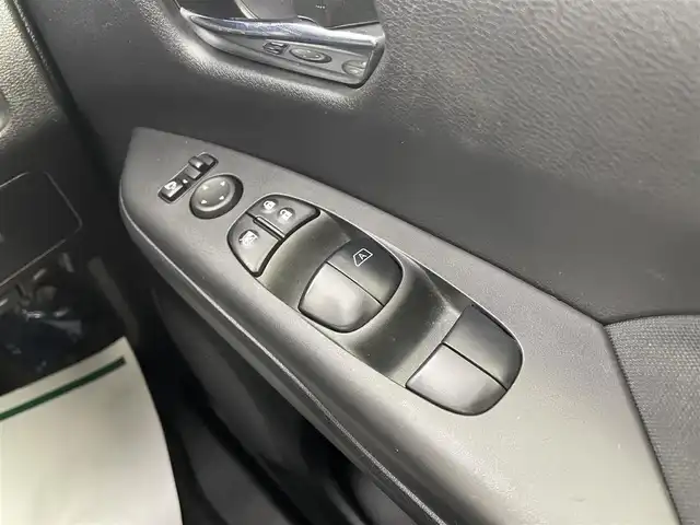 日産 セレナ ハイウェイスター Vセレクション 宮城県 2017(平29)年 5.4万km マルーンレッド 2トーン 両側パワースライドドア/ハンズフリースライドドア/純正9型ナビ/(AM/FM/iPod/SD/TV/USB/BT/AUX/HDMI/CD/DVD)/フリップダウンモニター/全方位カメラ/ETC/前方ドライブレコーダー/デジタルインナーミラー/プロパイロット/レーダークルーズコントロール/プッシュスタート/スマートキー/スペアキー/オートライト/LEDヘッドライト/フォグランプ/ドアバイザー/純正フロアマット/純正16インチアルミホイール