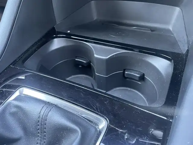 マツダ マツダ３ファストバック 20S ツーリング 熊本県 2024(令6)年 2万km ディープクリスタルブルーマイカ 純正ナビ/・AM/FM/USB/BT/HDMI/・アンドロイドオート/アップルカープレイ/・フルセグTV/全方位カメラ/レーダークルーズコントロール/ブラインドスポットモニター/ヘッドアップディスプレイ/スマートブレーキサポート/ハイビームコントロールシステム/レーンキープアシスト/前後ドライブレコーダー/D席メモリ付きパワーシート/前席シートヒーター/革巻きステアリング/ステアリングスイッチ/ステアリングヒーター/電動パーキングブレーキ/オートホールドブレーキ/アイドリングストップ/ETC/純正フロアマット/純正アルミホイール