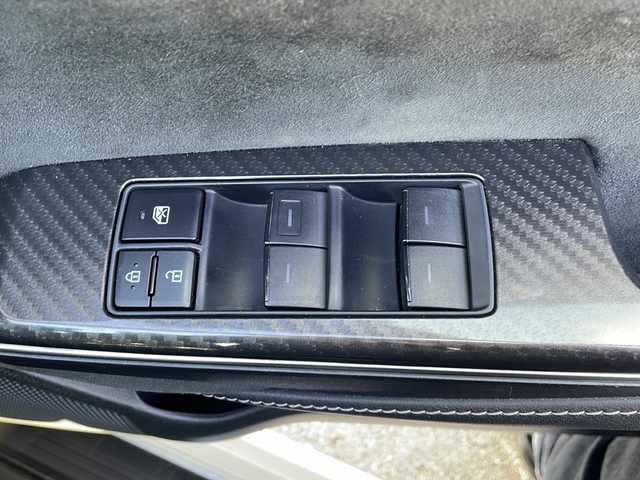 トヨタ クラウン ハイブリッド RS アドバンス 三重県 2018(平30)年 4.7万km ホワイトパールクリスタルシャイン 禁煙/純正ナビ/バックカメラ/前方ドラレコ/ETC2.0/デジタルインナーミラー/BSM/HUD/ステアヒーター/シートヒーター/パワーシート/メモリーシート/ハーフレザーシート/レーダークルーズコントロール/プリクラッシュ/革巻きステア/ステアスイッチ/LEDオートライト/オートハイビーム/電動格納ミラー